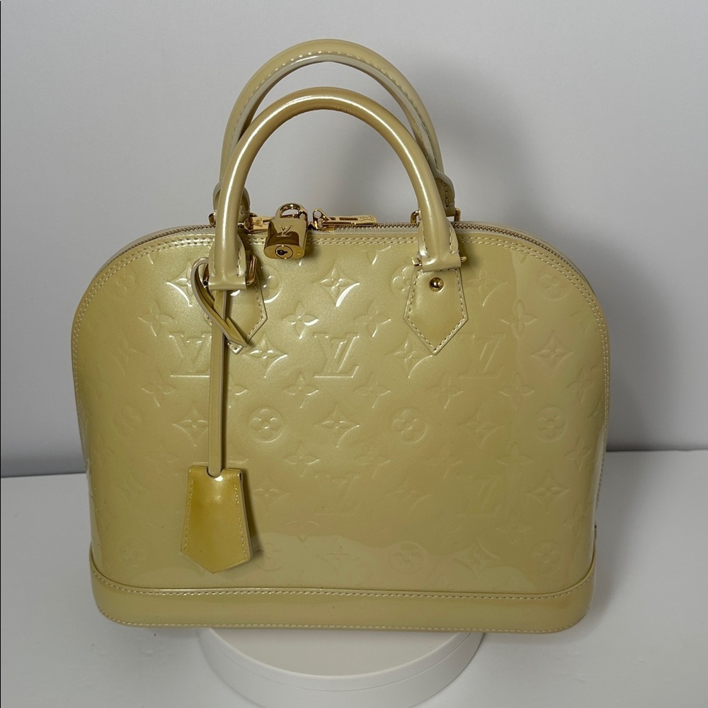 💯 Authentic Louis Vuitton  Alma Vernis handbag w/Free Authentic Burberry wallet🍀 - Picture 16 of 17